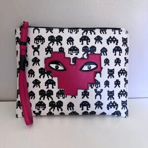 MIN & MON New York Heart Print Alien Wristlet Pouch Creatures of the Future